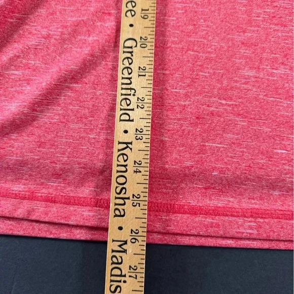 Champion Men's Medium Red Wisconsin Badgers Short Sleeve Polytester T-Shirt - Picture 11 of 11